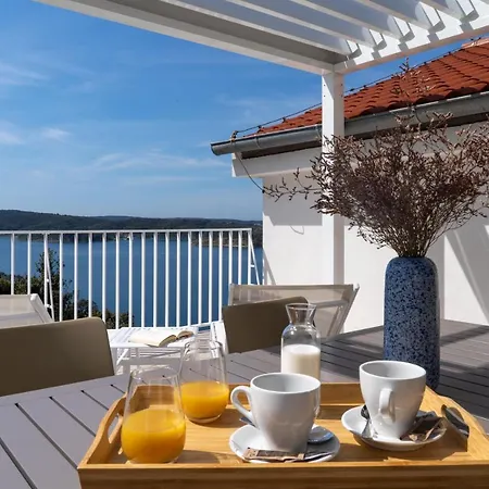 Appartamento Zlatni Zalaz,apartments,supetarska Draga Supetarska Draga