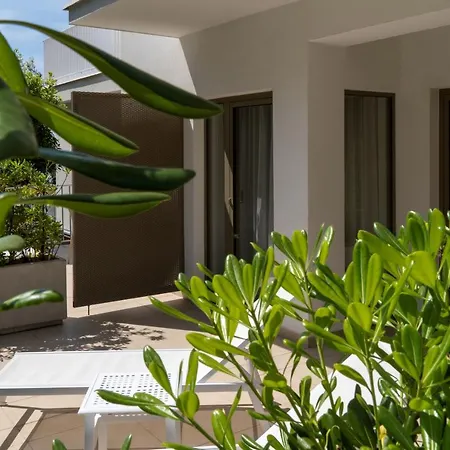 Zlatni Zalaz,apartments,supetarska Draga Appartamento *