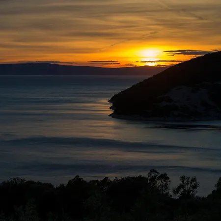 Appartamento Zlatni Zalaz,apartments,supetarska Draga