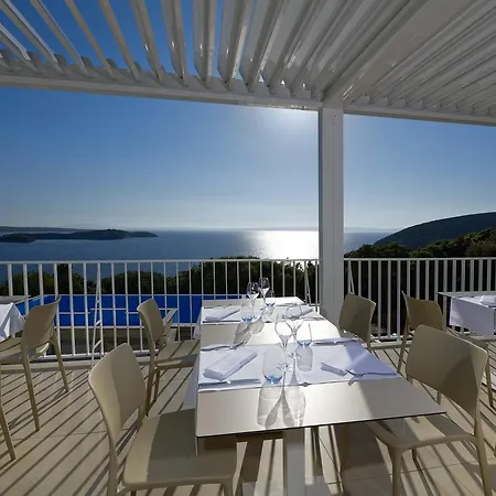 Zlatni Zalaz,apartments,supetarska Draga