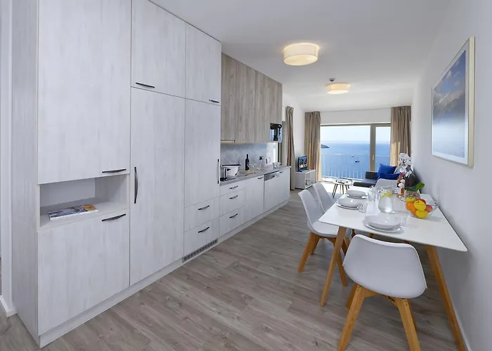 Zlatni Zalaz,apartments,supetarska Draga * Supetarska Draga