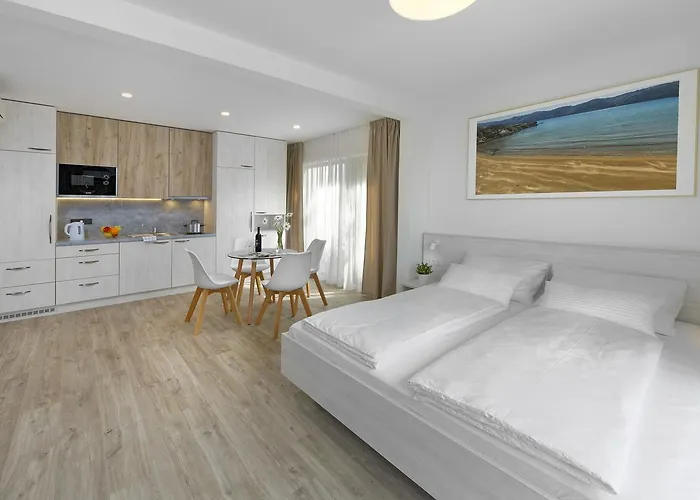 Apartment Zlatni Zalaz,apartments,supetarska Draga