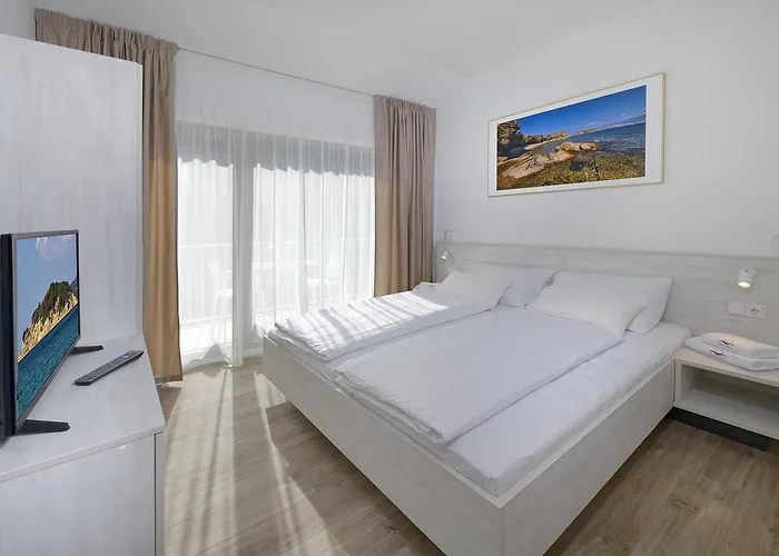 Zlatni Zalaz,apartments,supetarska Draga Supetarska Draga