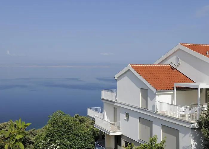 Zlatni Zalaz,apartments,supetarska Draga