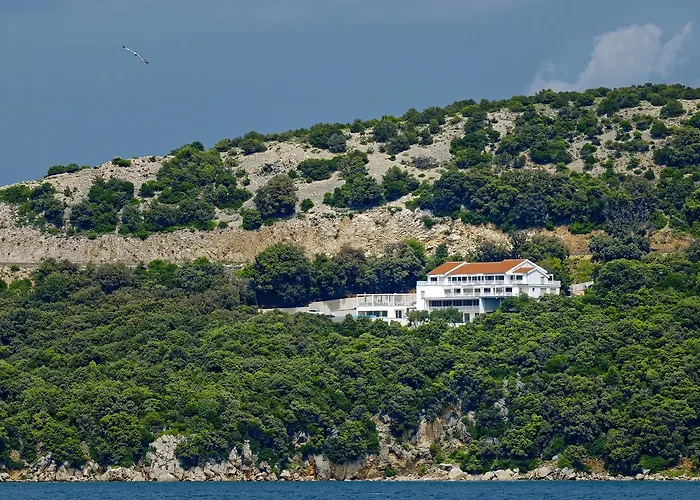 Apartment Zlatni Zalaz,apartments,supetarska Draga