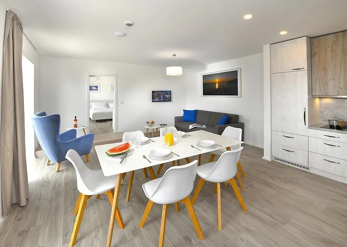 Zlatni Zalaz,apartments,supetarska Draga *