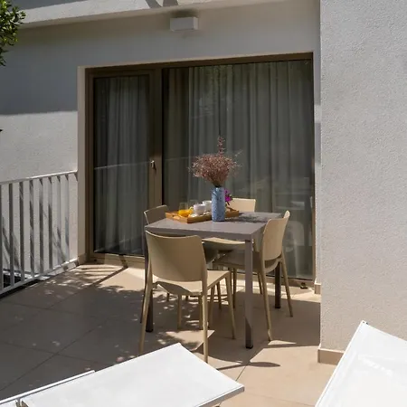 Apartment Zlatni Zalaz,apartments,supetarska Draga *