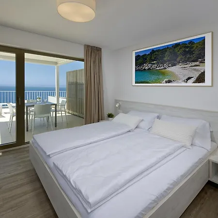 Zlatni Zalaz,apartments,supetarska Draga *