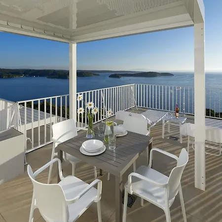 Zlatni Zalaz,apartments,supetarska Draga Apartmán