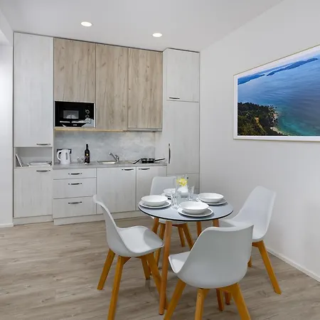 Zlatni Zalaz,apartments,supetarska Draga Supetarska Draga