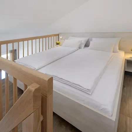 Zlatni Zalaz,apartments,supetarska Draga Supetarska Draga