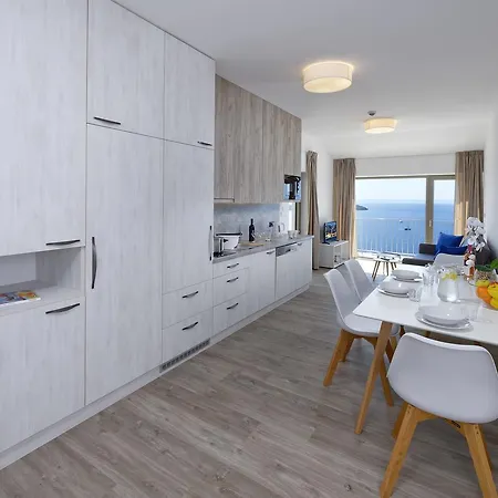 Zlatni Zalaz,apartments,supetarska Draga * Supetarska Draga