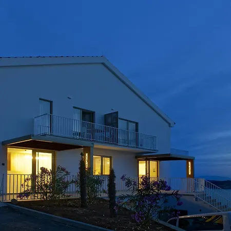 Apartmán Zlatni Zalaz,apartments,supetarska Draga *