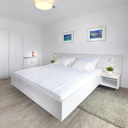 Zlatni Zalaz,apartments,supetarska Draga Appartement