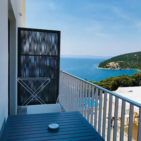 Zlatni Zalaz,apartments,supetarska Draga *