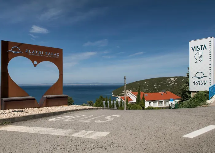 Apartment Zlatni Zalaz,apartments,supetarska Draga *
